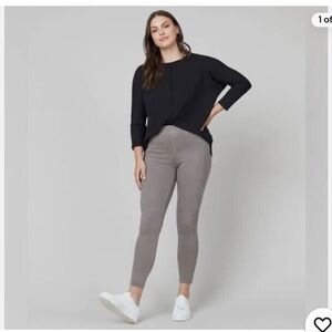 NWT - still sealed in package Spanx ankle jeanish leggings in tall size 1X